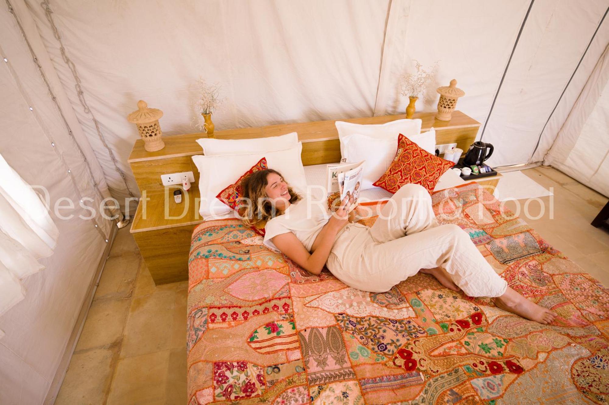 Desert Dream Royal Camp & Pool Jaisalmer Extérieur photo